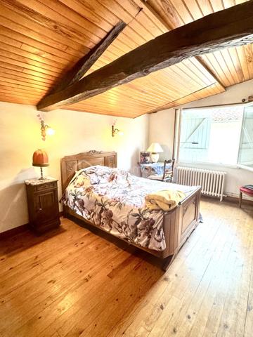 Maison ancienne de 202 m²