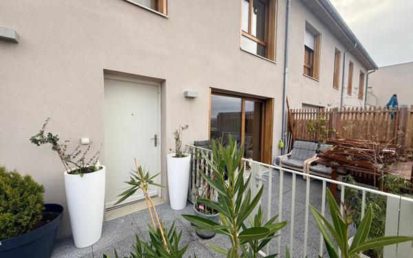 Appartement à vendre    3 pièces • 79,97 m2 Arpajon