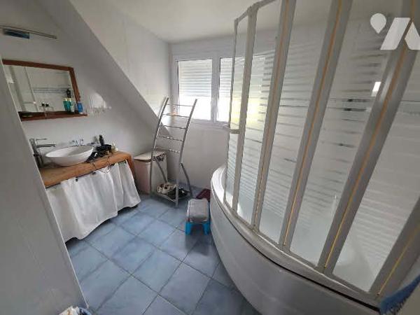 Maison semi-mitoyenne d’environ 90 m² avec jardin – Lumbres