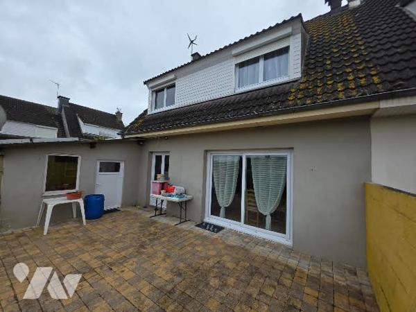 Maison semi-mitoyenne d’environ 90 m² avec jardin – Lumbres