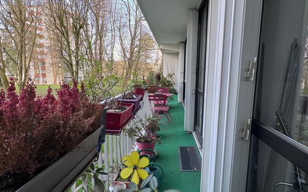 Appartement à vendre    4 pièces • 76,06 m2 Chelles