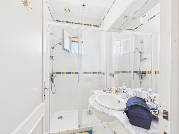MAISON DE CHARME  - CALME ABSOLU PROCHE COMMERCES ET PLAGES