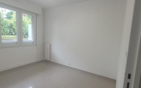 Appartement à louer    2 pièces • 34,61 m2 Issy-les-Moulineaux
