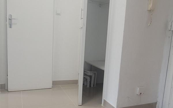 Appartement à louer    2 pièces • 34,61 m2 Issy-les-Moulineaux