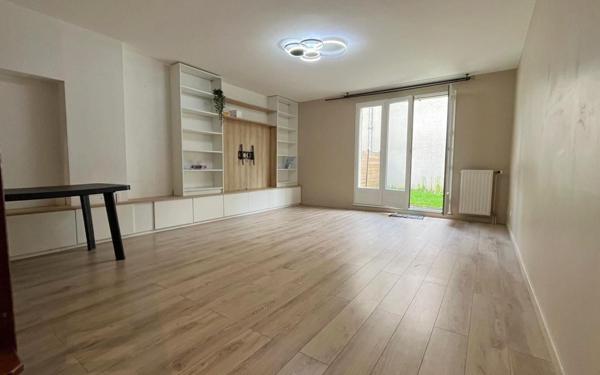 Maison à vendre    5 pièces •  Évry