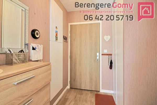 Le Plessis-Bouchard, T2 récent avec balcon et parking