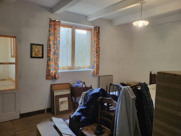 Maison à vendre 5 pièces AIRVAULT (79) Terrain 128 m²