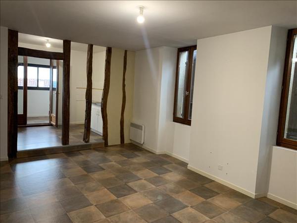 Appartement à louer 435 € CC CAZAUBON 3 p 60 m² DPE D