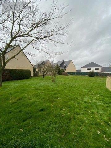 Terrain à Batir à vendre à Tinténiac en Ille-et-Vilaine (35190), ref : 105/1957 Terrain à Batir à vendre à Tinténiac en Ille-et-Vilaine (35190), ref : 105/1957