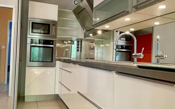 Appartement à vendre    3 pièces •  Saint-Paul-Trois-Châteaux