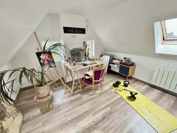 BELLE LONGERE INDIVIDUELLE de 120m2 sur secteur très calme, totalement rénovée.