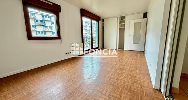 À vendre Studio 31 m² - Saint-germain-en-laye 78100