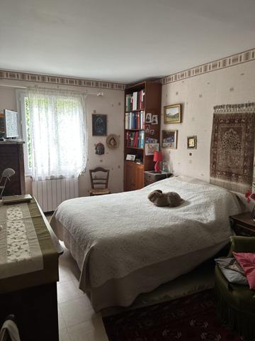 Greasque - Maison 6 pièce(s) - 131 m2 - terrain clôturé 1000 m2 - vue Sainte-Victoire - garage - piscine