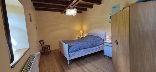 Corps de ferme en pierre à vendre-maison de caractére avec grange et terrain-cadre campagne