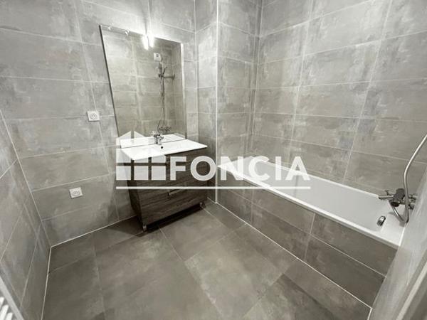 Location Appartement 3 pièces 64 m² - RESIDENCE HERITAGE BAT C Marseille 13006