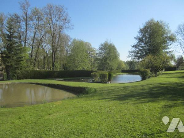 Etangs de 1000 m2 et 180 m2 sur 4365 m2