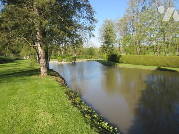 Etangs de 1000 m2 et 180 m2 sur 4365 m2
