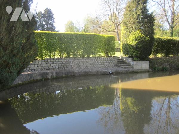 Etangs de 1000 m2 et 180 m2 sur 4365 m2