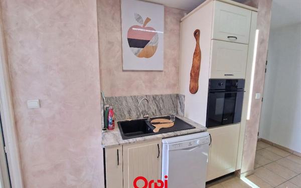 Appartement à vendre    3 pièces • 72,25 m2 Saint-Denis