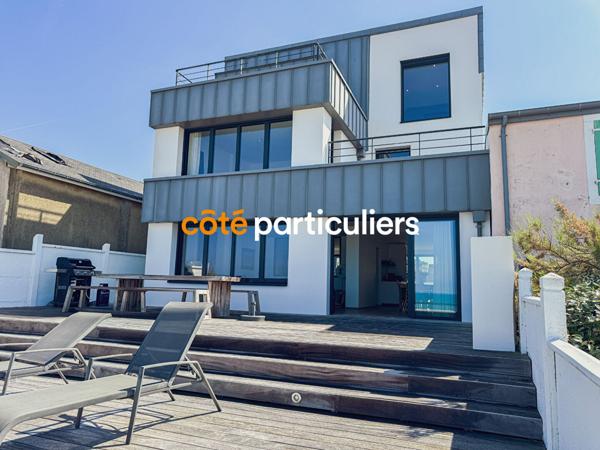 Vente Maison200 m² - 6 Pièces - AGON COUTAINVILLE (50230)