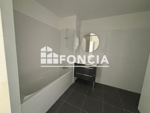 Location Appartement 5 pièces 133.6 m² - Clichy 92110