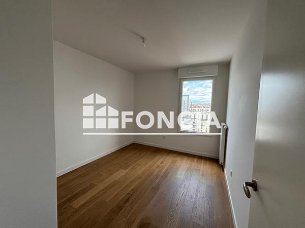 Location Appartement 5 pièces 133.6 m² - Clichy 92110