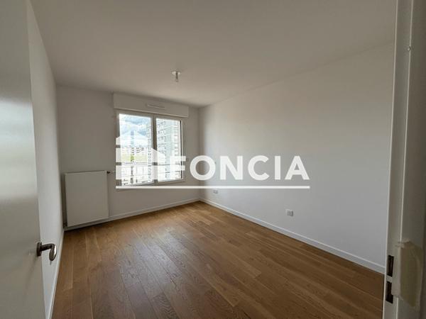Location Appartement 5 pièces 133.6 m² - Clichy 92110