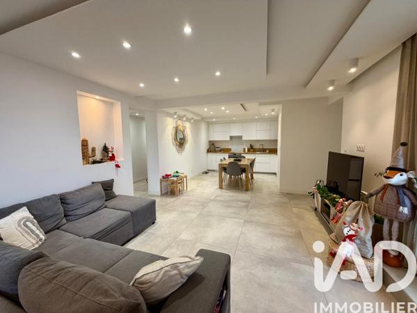 Appartement à vendre 5 pièces 91 m² Aubagne