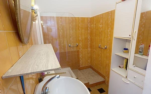 Appartement à vendre    3 pièces •  Saint-Raphaël