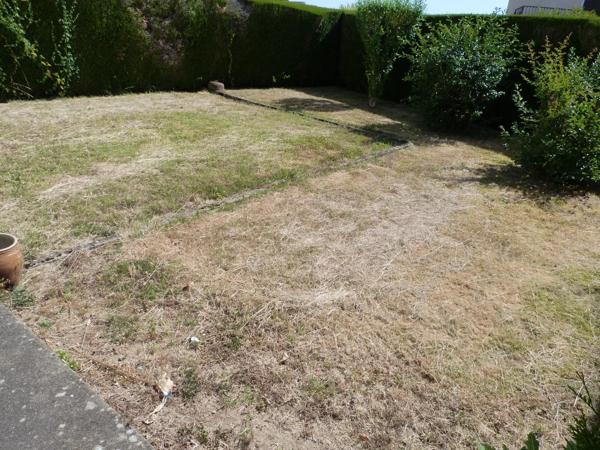 Vente                                                      Maison
                        
                     4 pièces                      91 m2                     à Mehun-sur-Yèvre