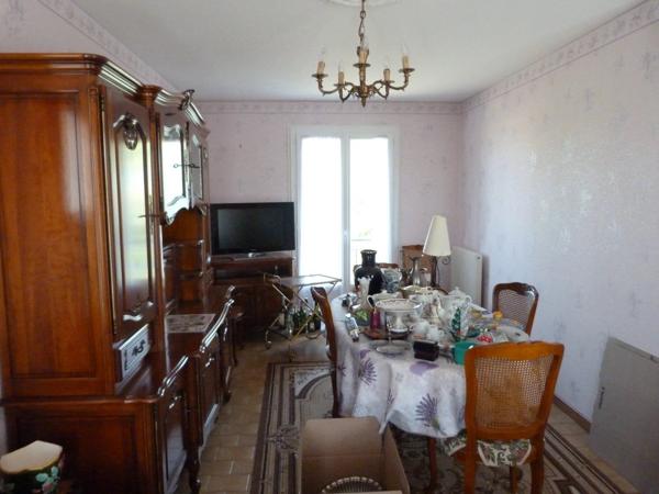 Vente                                                      Maison
                        
                     4 pièces                      91 m2                     à Mehun-sur-Yèvre