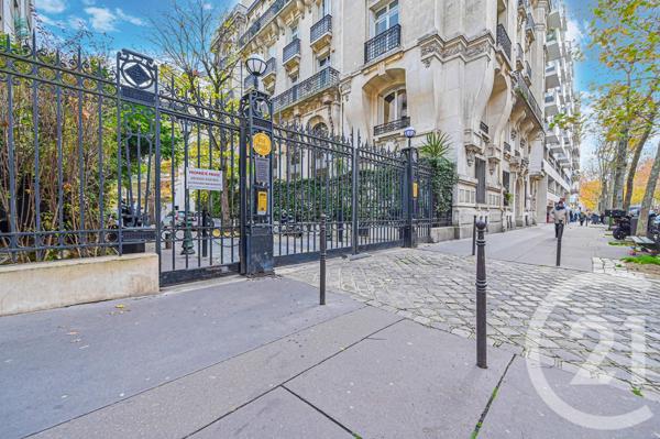 Appartement F5 à vendre  5 pièces - 111,29 m2 PARIS - 75016