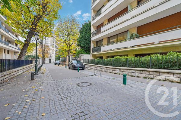 Appartement F5 à vendre  5 pièces - 111,29 m2 PARIS - 75016