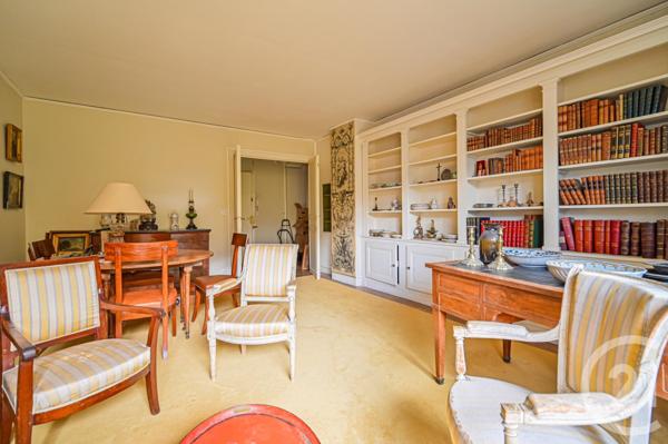 Appartement F5 à vendre  5 pièces - 111,29 m2 PARIS - 75016