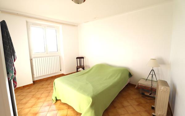 Maison à vendre    4 pièces • 104 m2 Berre-les-Alpes