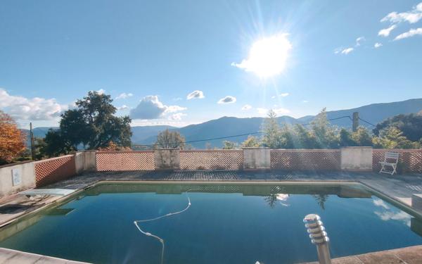 Maison à vendre    4 pièces • 104 m2 Berre-les-Alpes