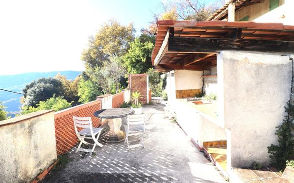 Maison à vendre    4 pièces • 104 m2 Berre-les-Alpes