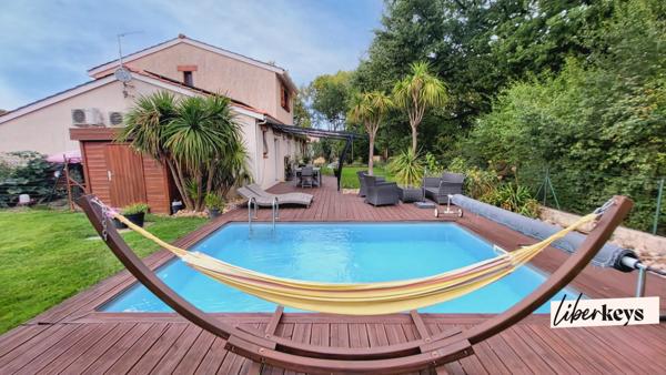 À vendre – Villa familiale avec piscine et suite parentale à Saint-Sulpice-la-Pointe