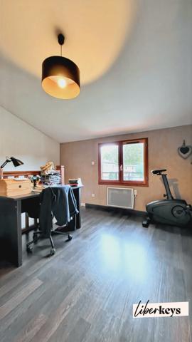 À vendre – Villa familiale avec piscine et suite parentale à Saint-Sulpice-la-Pointe