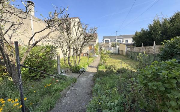 Maison à vendre    3 pièces •  Drancy