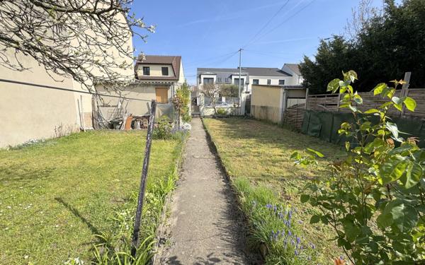 Maison à vendre    3 pièces •  Drancy