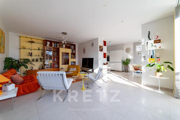 Villa d'architecte contemporaine au fond d'une impasse privée à 100m du Golf