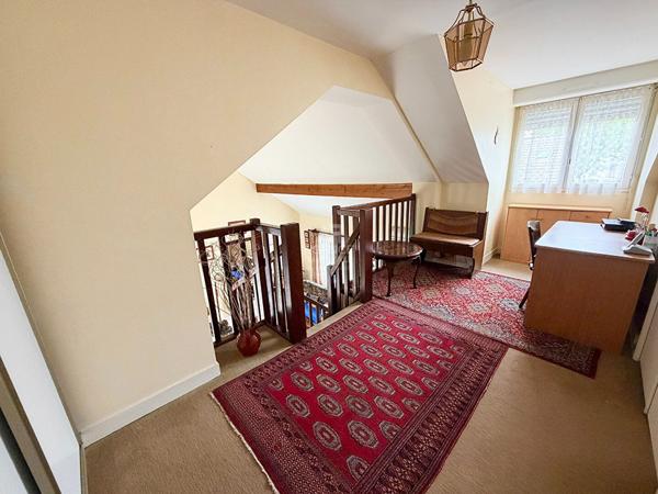 Maison Cergy 5 pièce(s) 146.96 m2 €409 000 ** - Référence 5153