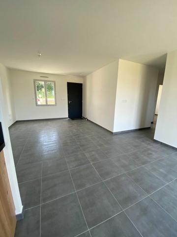 Maison à louer    4 pièces •  Loches