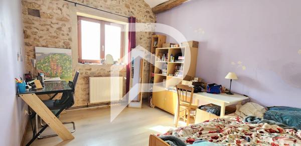 JAZENEUIL - MAISON CHARME PIERRE - 3 CHAMBRES - JARDIN