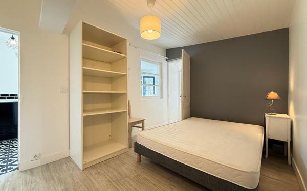 Maison à vendre    11 pièces •  Saint-Palais-sur-Mer