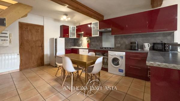 EXCLUSIVITÉ- Appartement meublé- 2 chambres- salon- cuisine- salle d'eau- wc