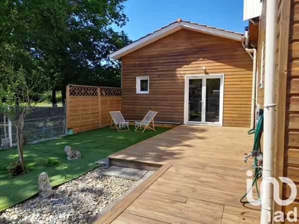 Maison 5 pièces de 120 m² à Mios (33380)