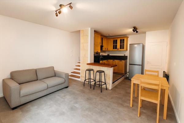 33450 SAINT LOUBES Maison de ville Saint Loubes 70 m2