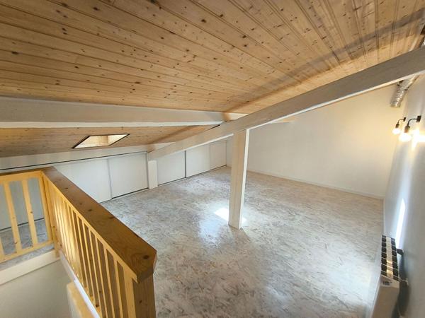 33450 SAINT LOUBES Maison de ville Saint Loubes 70 m2